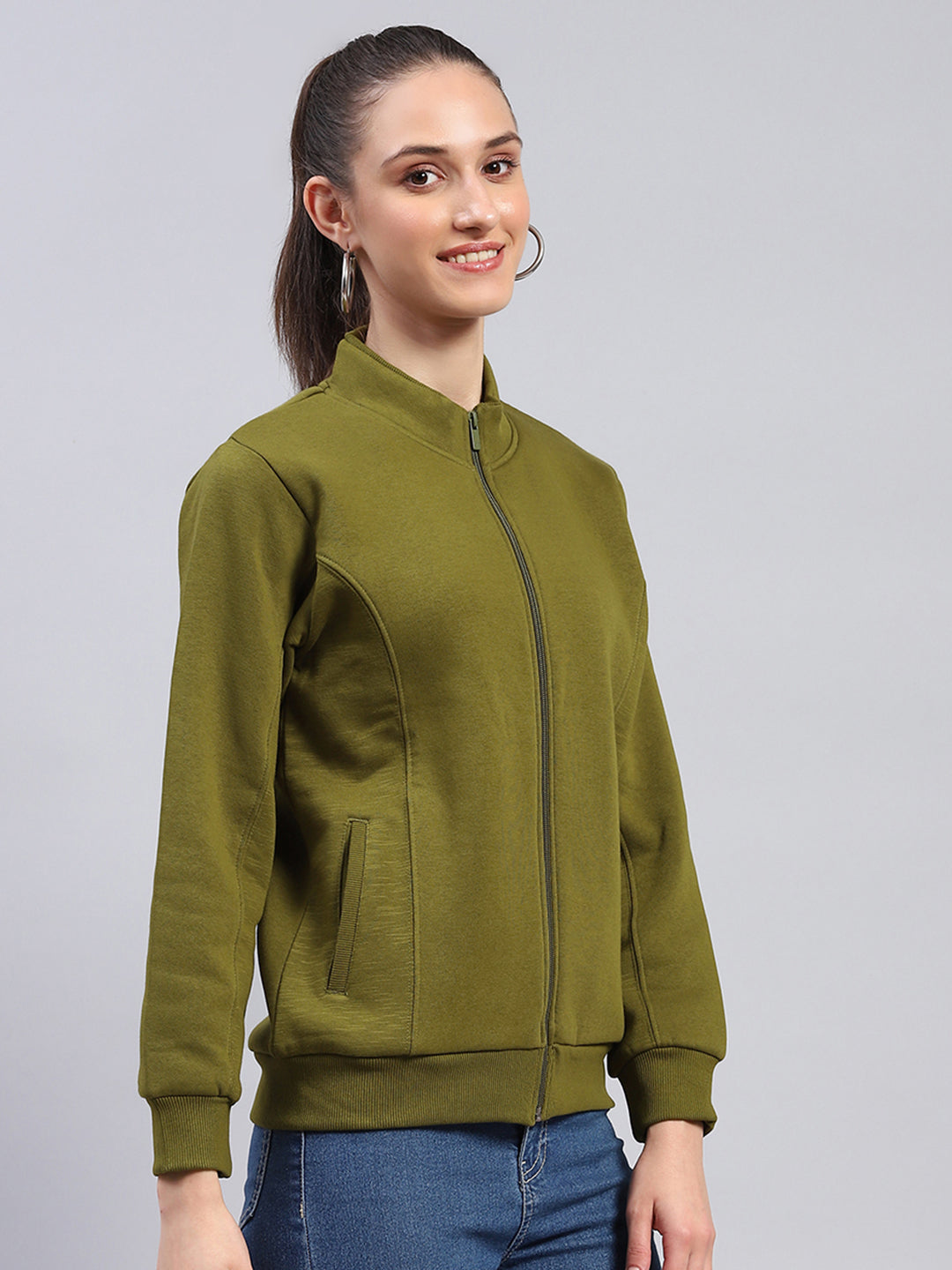 Women Green Solid Mock Neck Full Sleeve Sweatshirt