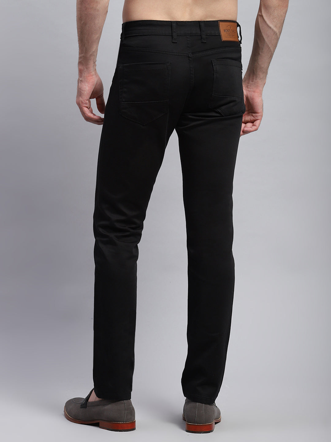 Men Black Solid Regular Fit Trouser