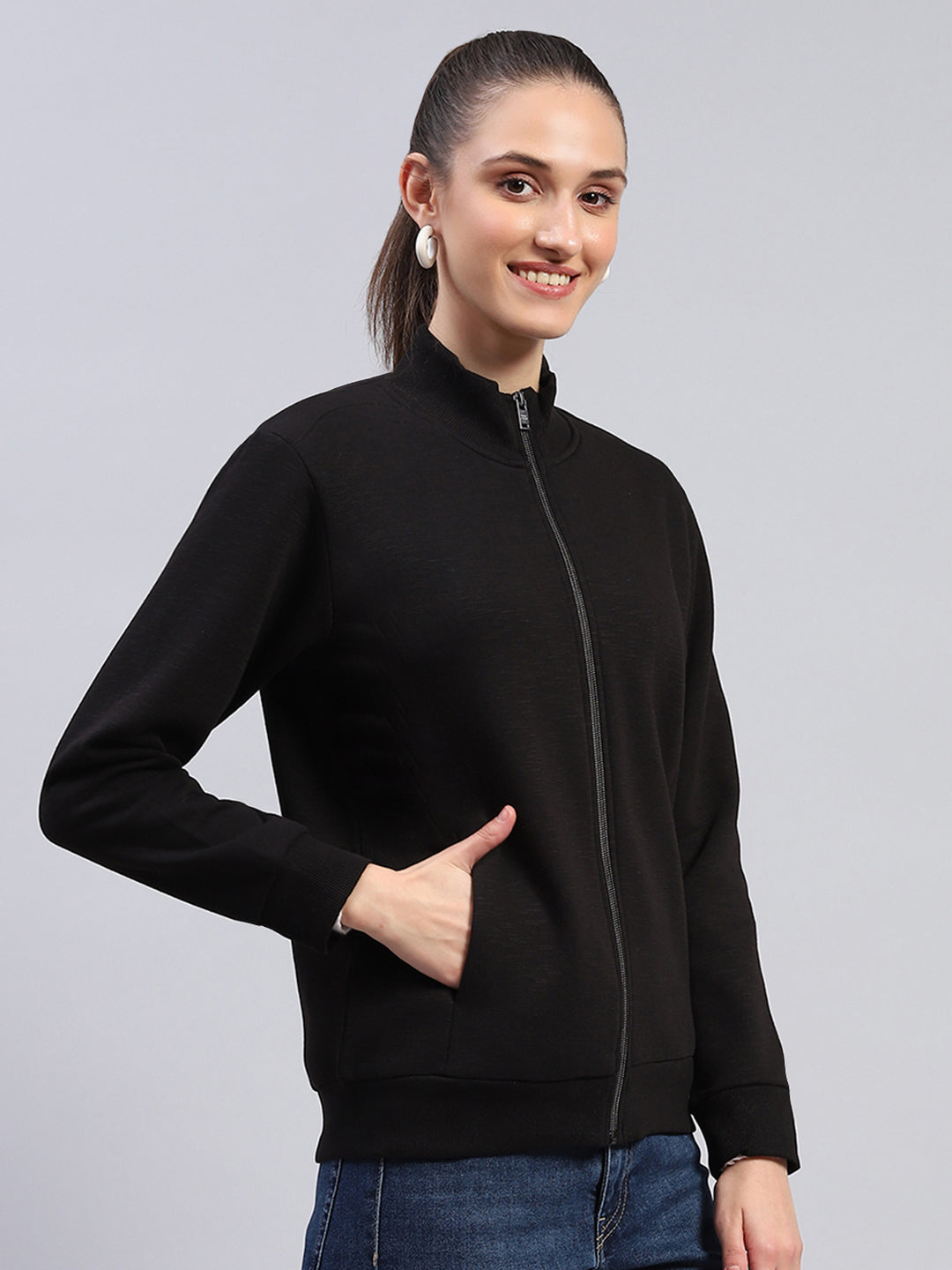 Women Black Solid Mock Neck Full Sleeve Sweatshirt