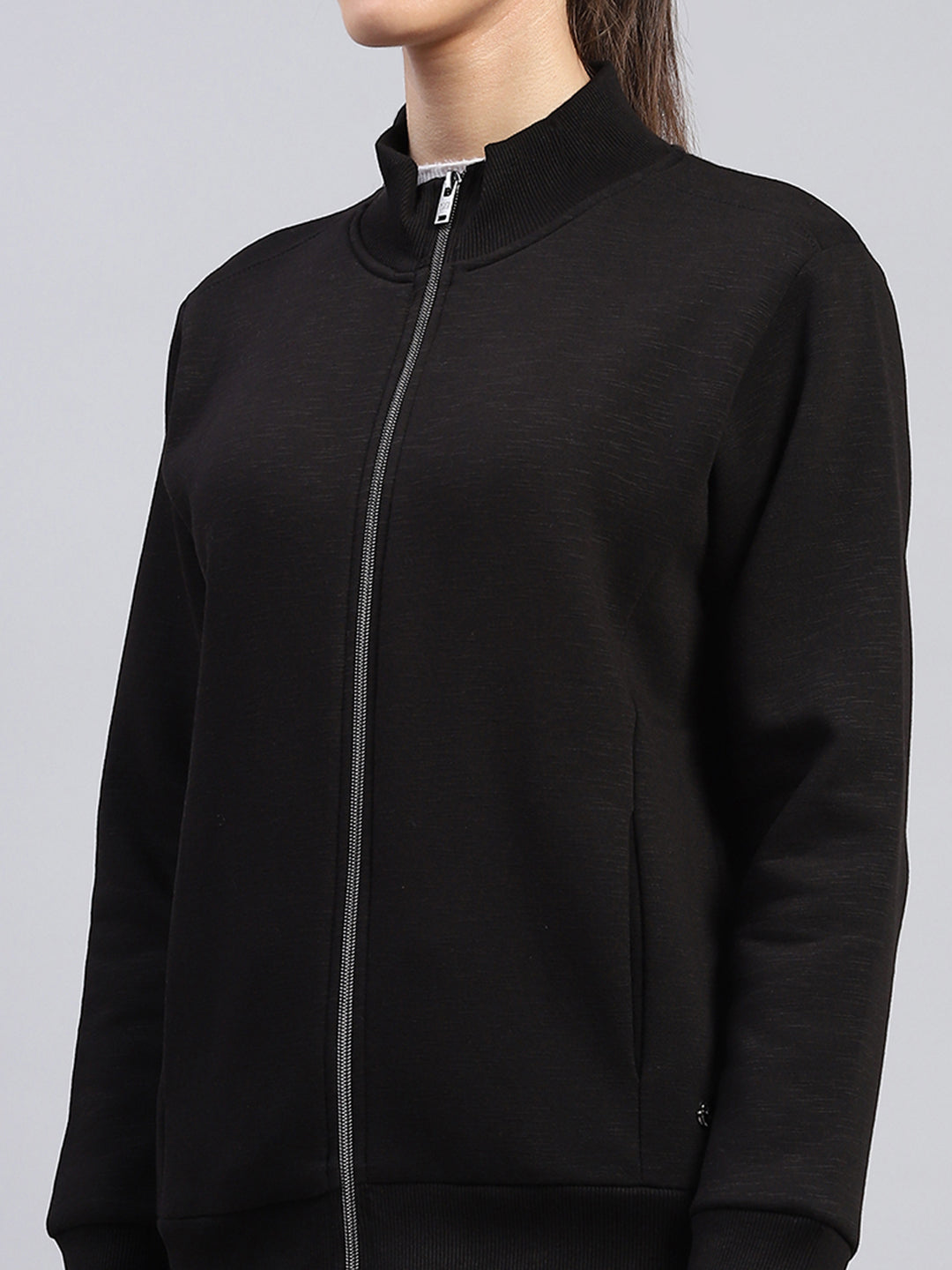 Women Black Solid Mock Neck Full Sleeve Sweatshirt