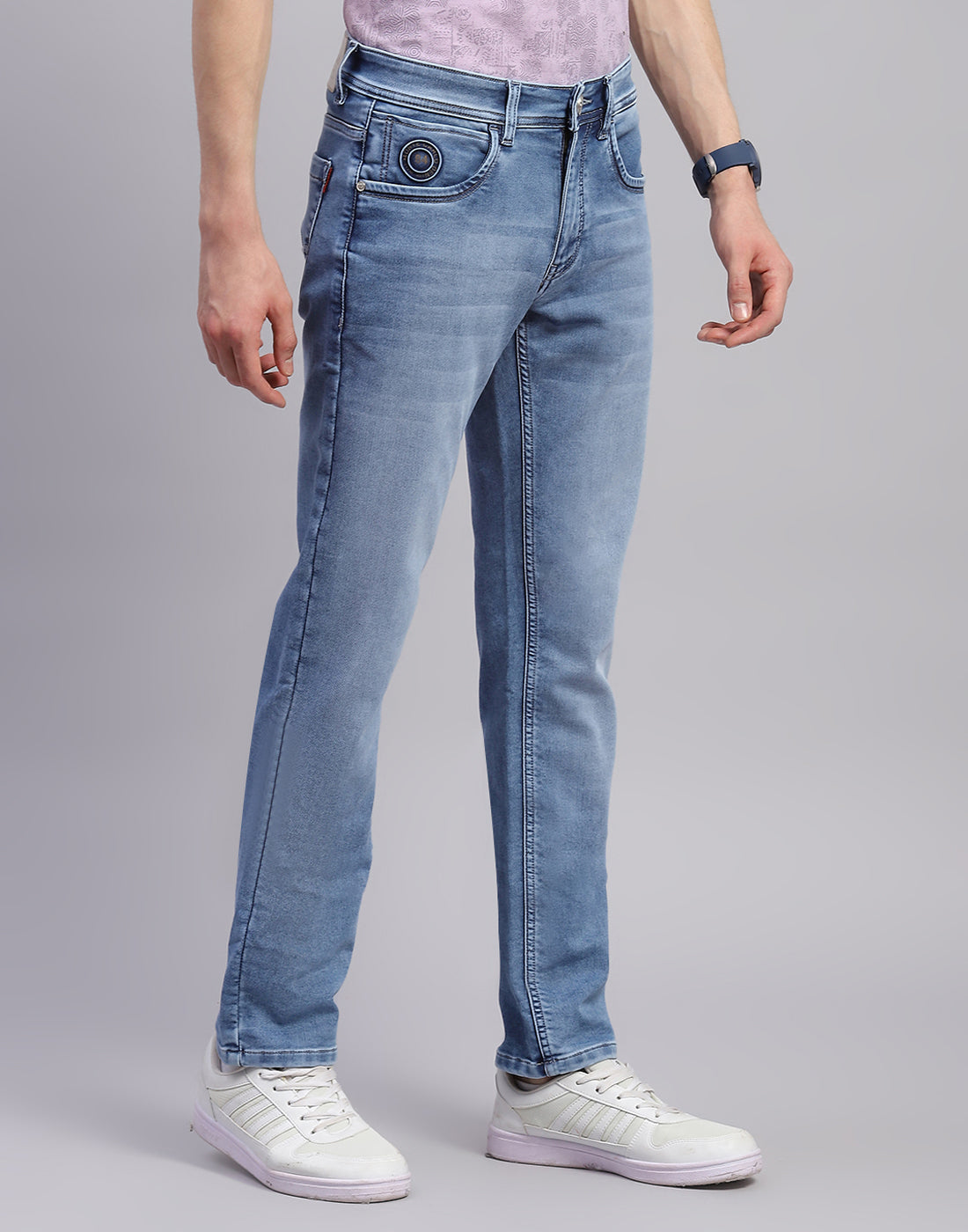 Men Blue Light Wash Narrow Fit Denim