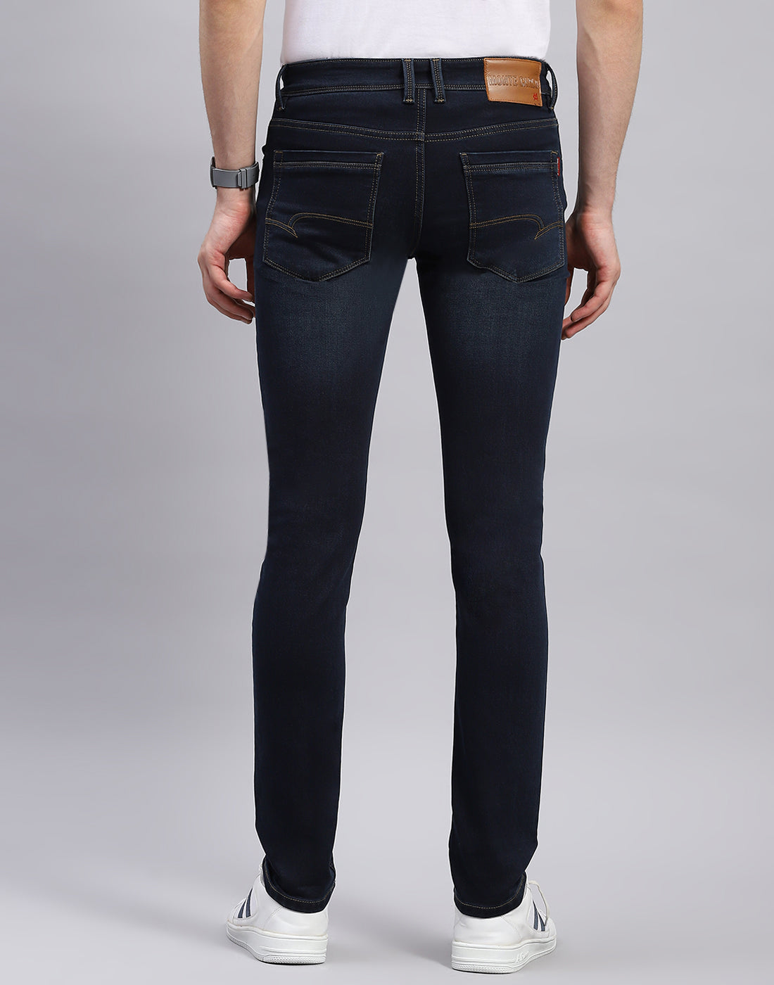 Men Blue Solid Narrow Fit Denim