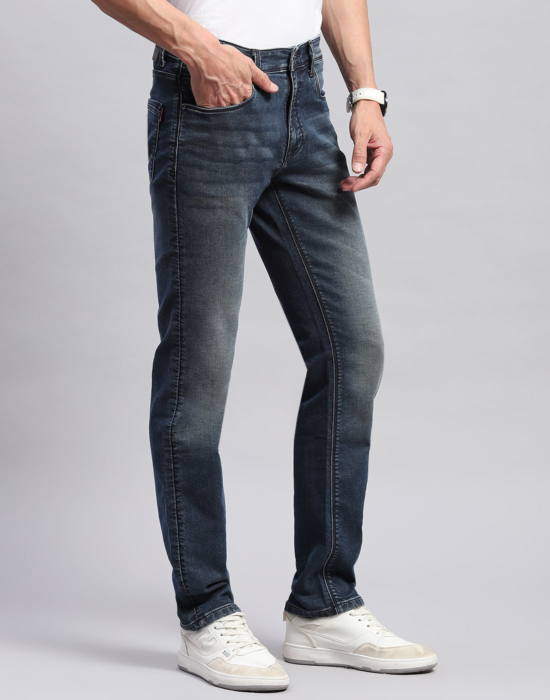 Men Blue Light Wash Straight Fit Denim