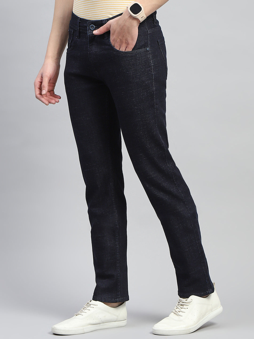 Men Dark Blue Solid Narrow Fit Denim