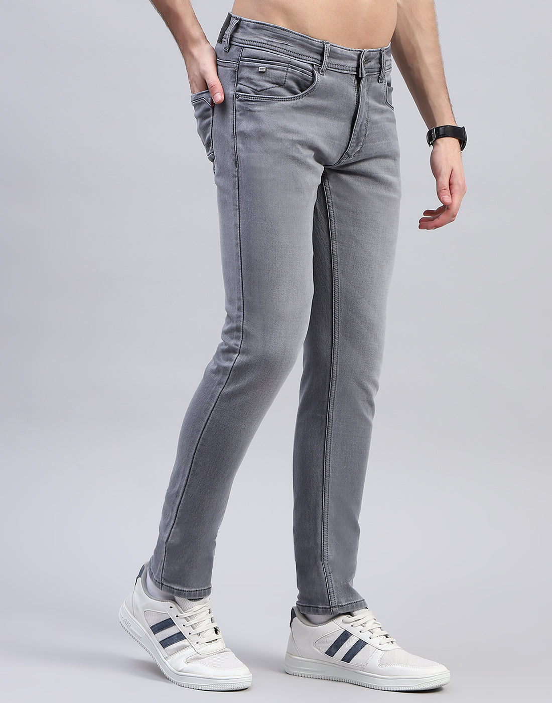 Men Grey Solid Skinny Fit Denim