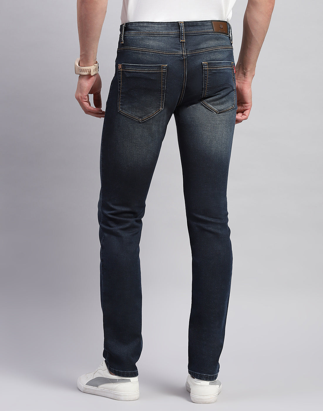 Men Blue Light Wash Narrow Fit Denim