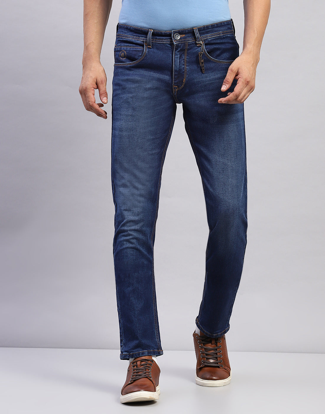 Men Blue Light Wash Narrow Fit Denim