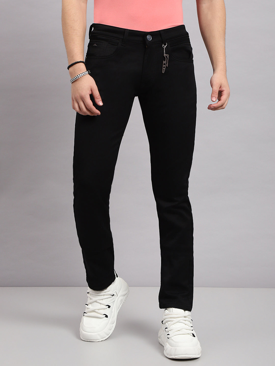 Men Black Solid Narrow Fit Denim