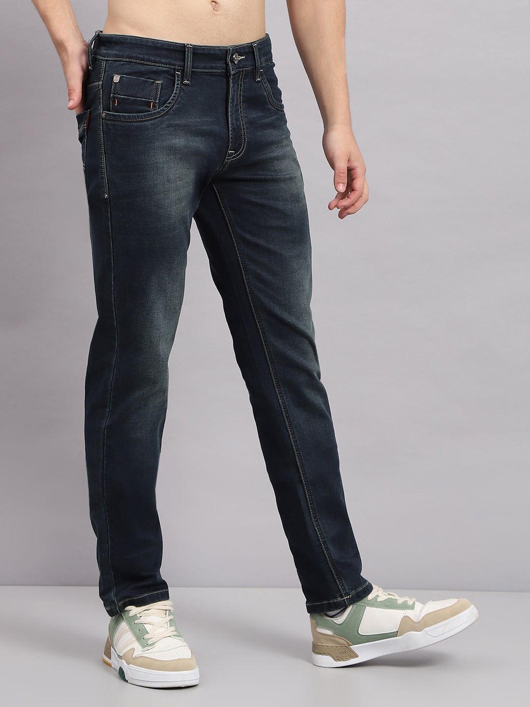 Men Blue Solid Narrow Fit Denim