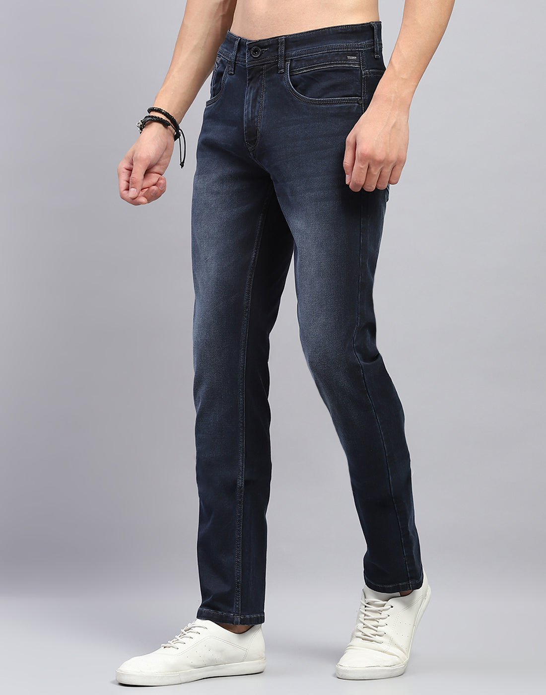 Men Blue Light Wash Narrow Fit Denim