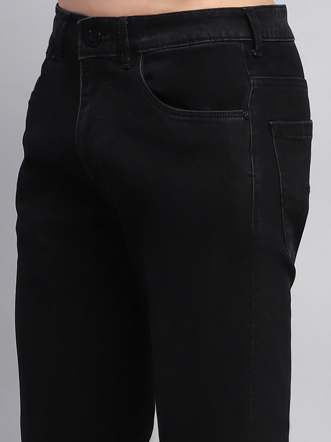 Men Black Solid Narrow Fit Denim