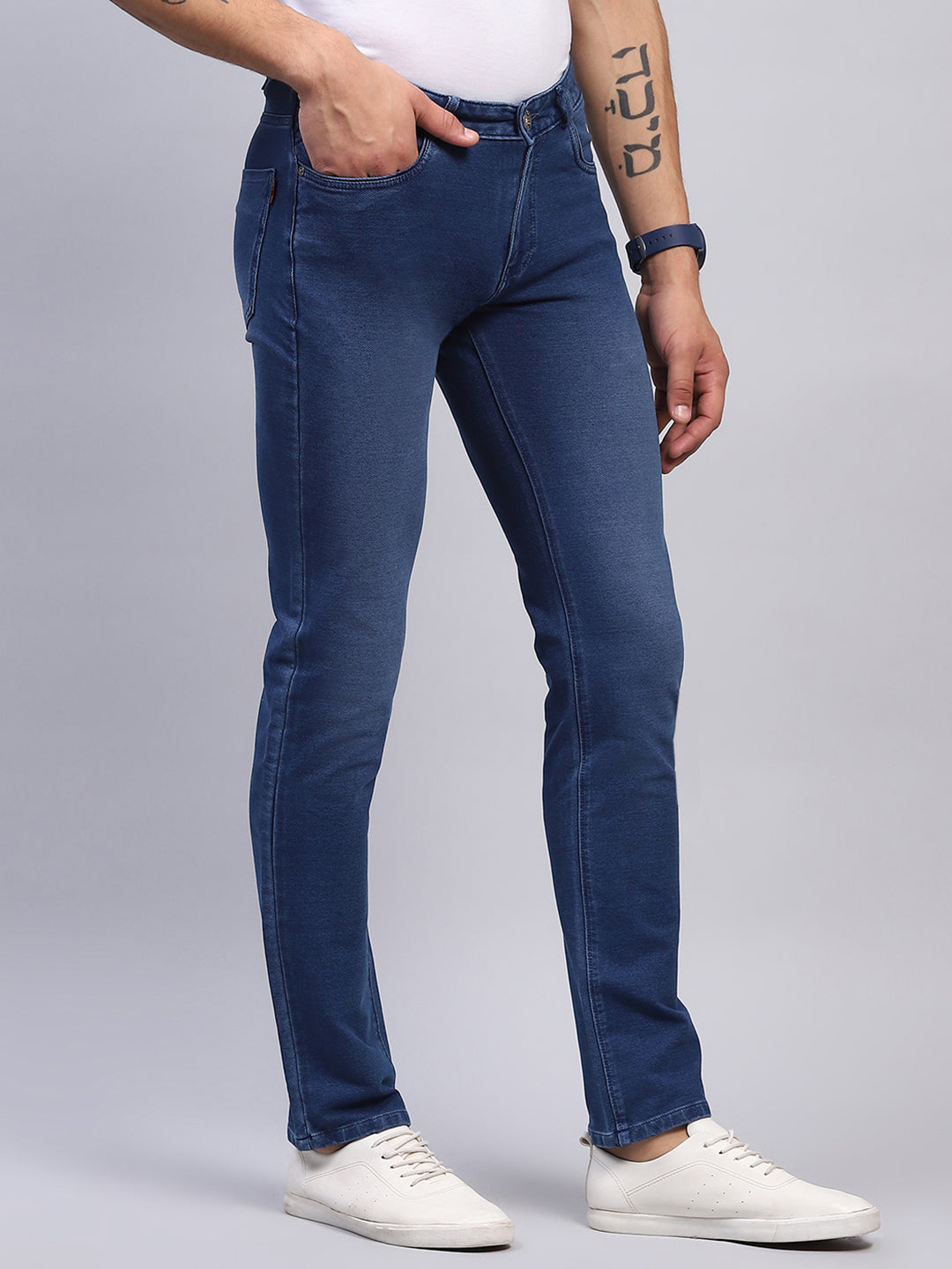 Men Blue Solid Narrow Fit Denim