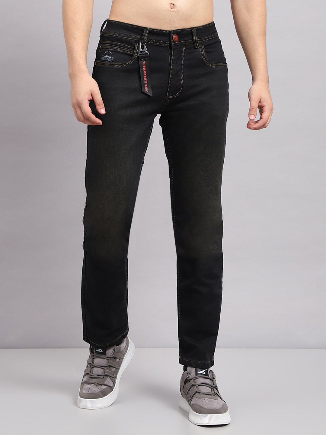 Men Black Solid Straight Fit Denim