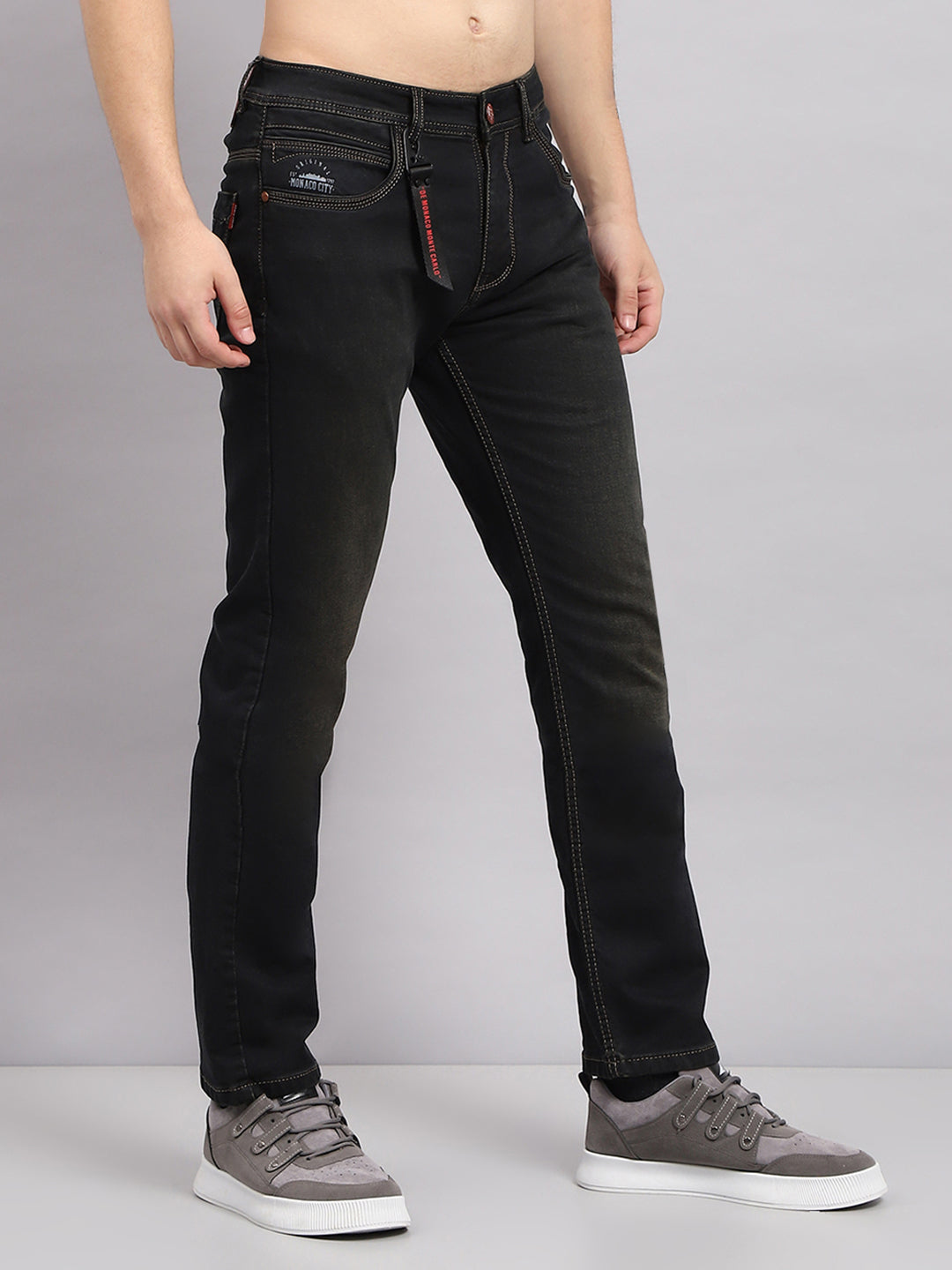 Men Black Solid Straight Fit Denim