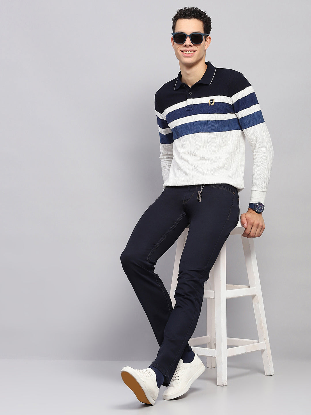 Men Navy Blue Solid Narrow Fit Denim