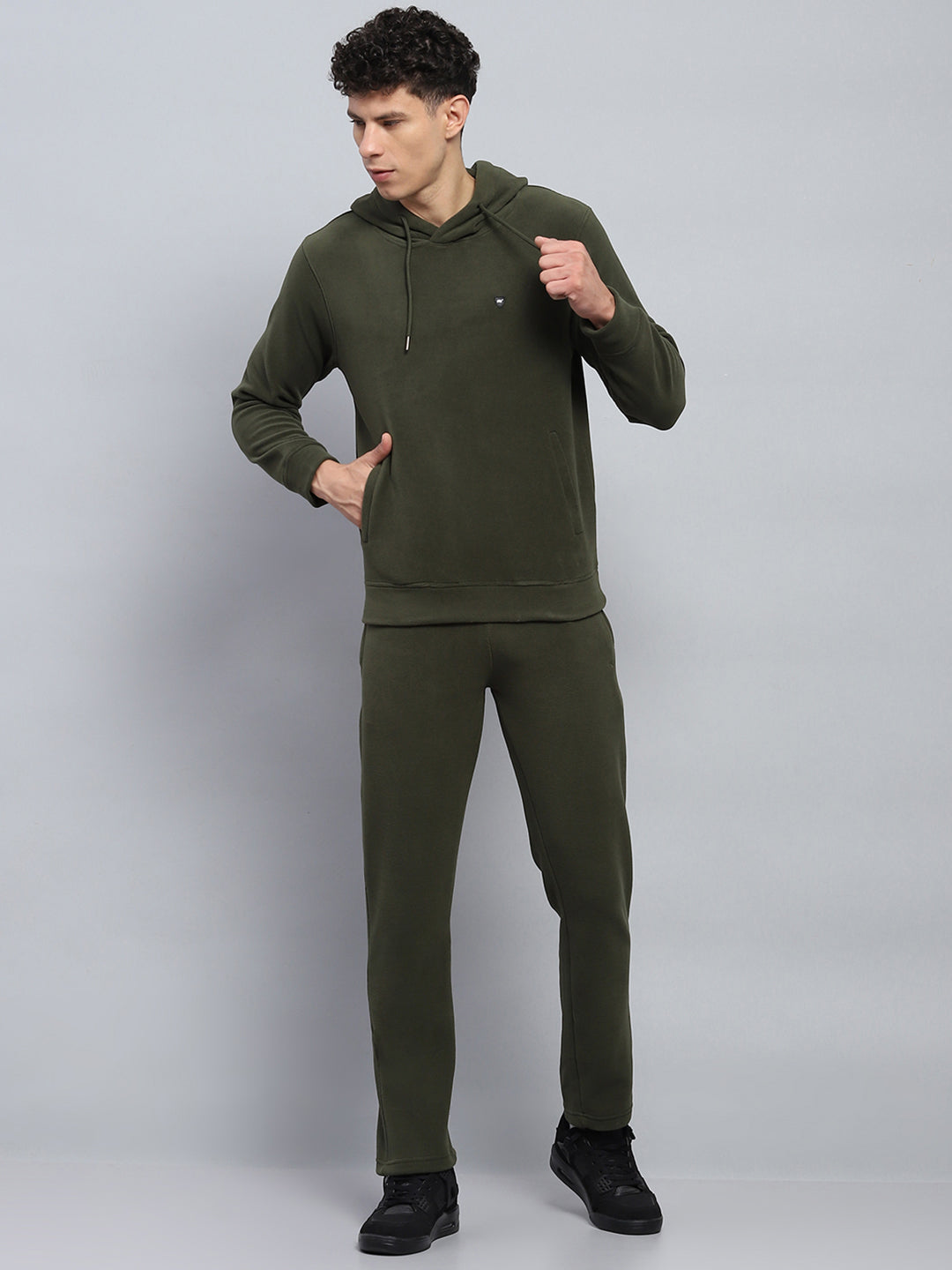 Men Green Solid Hooded Full Sleeve Winter Tracksuit