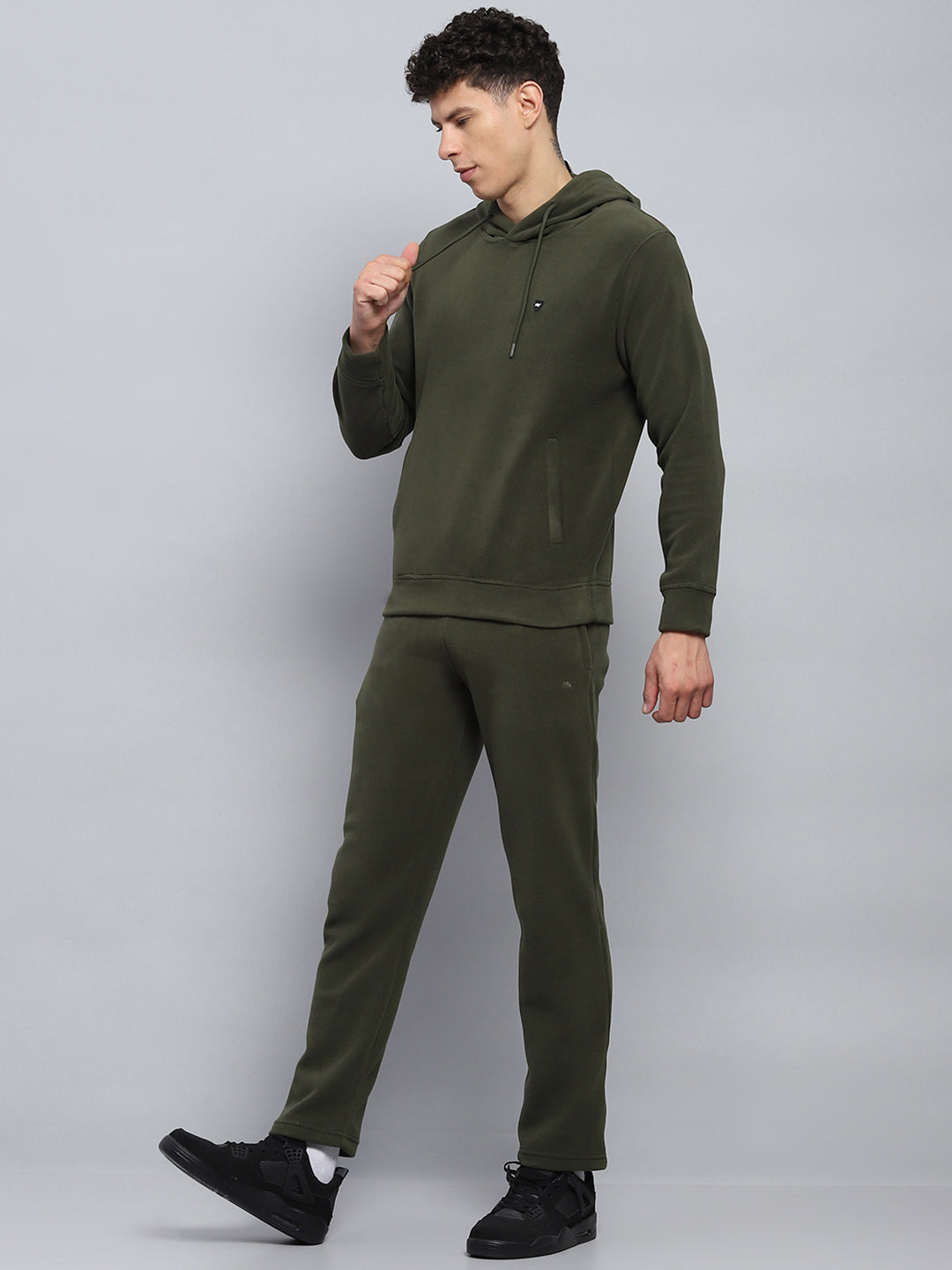 Men Green Solid Hooded Full Sleeve Winter Tracksuit