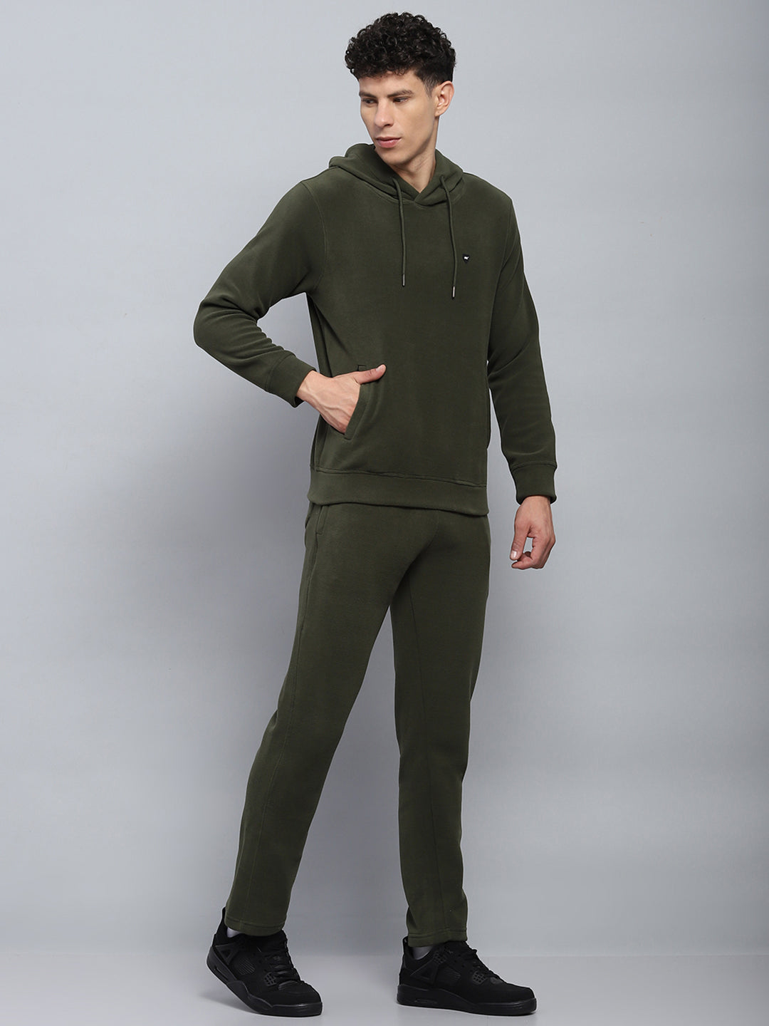 Men Green Solid Hooded Full Sleeve Winter Tracksuit