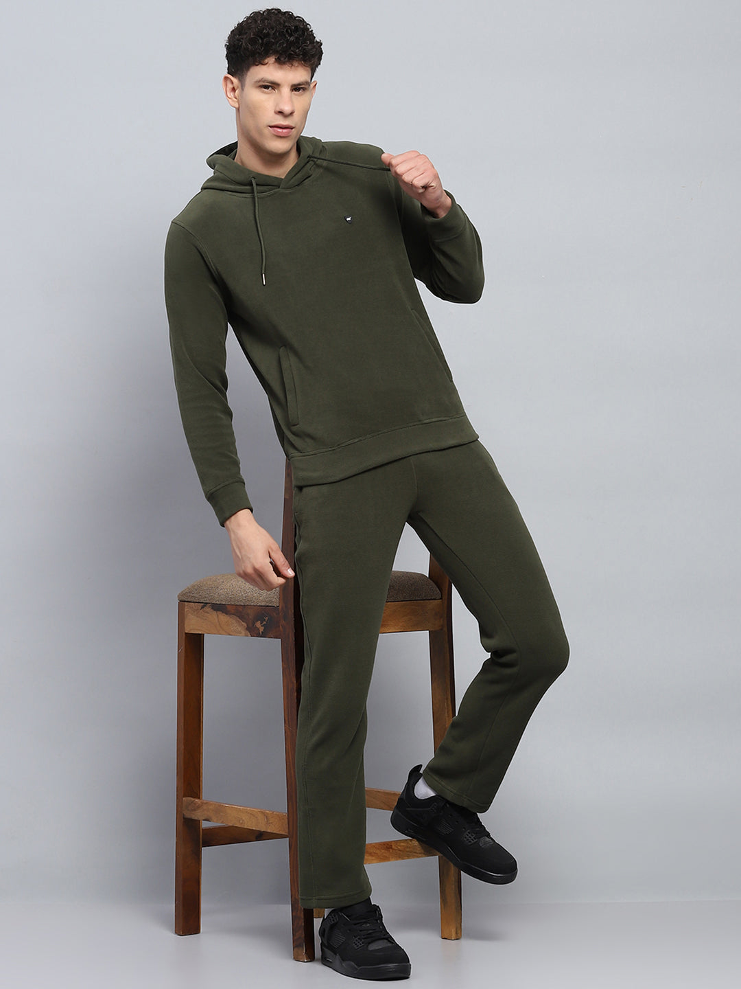 Men Green Solid Hooded Full Sleeve Winter Tracksuit