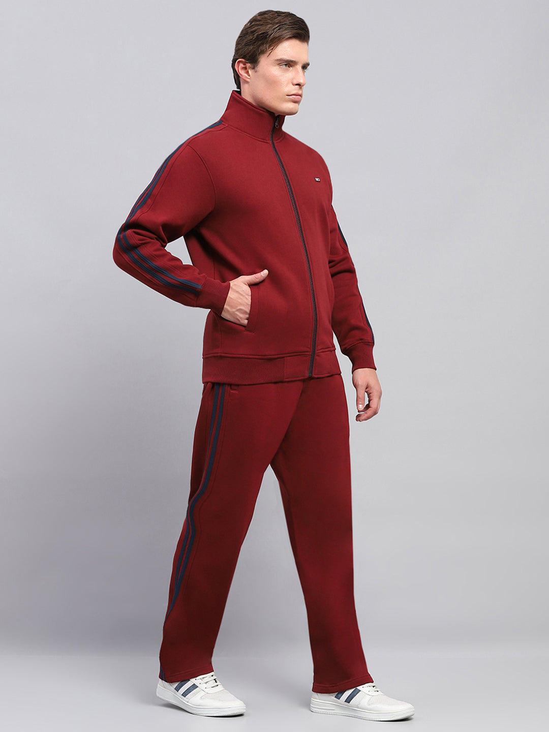 Men Maroon Solid Mock Neck Full Sleeve Winter Tracksuit