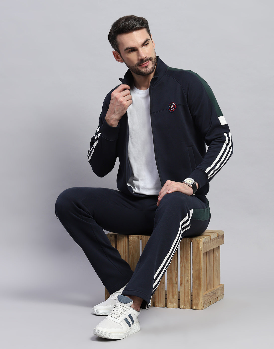 Men Navy Blue Solid Band Collar Full Sleeve Winter Tracksuit