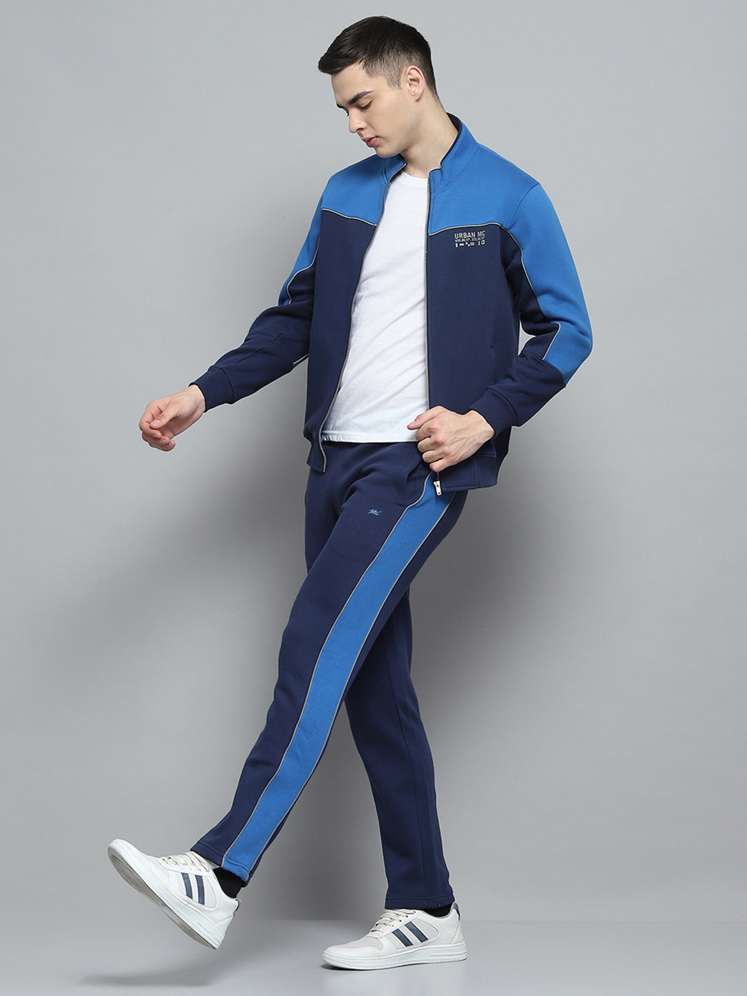 Men Navy Blue Solid Mock Neck Full Sleeve Winter Tracksuit