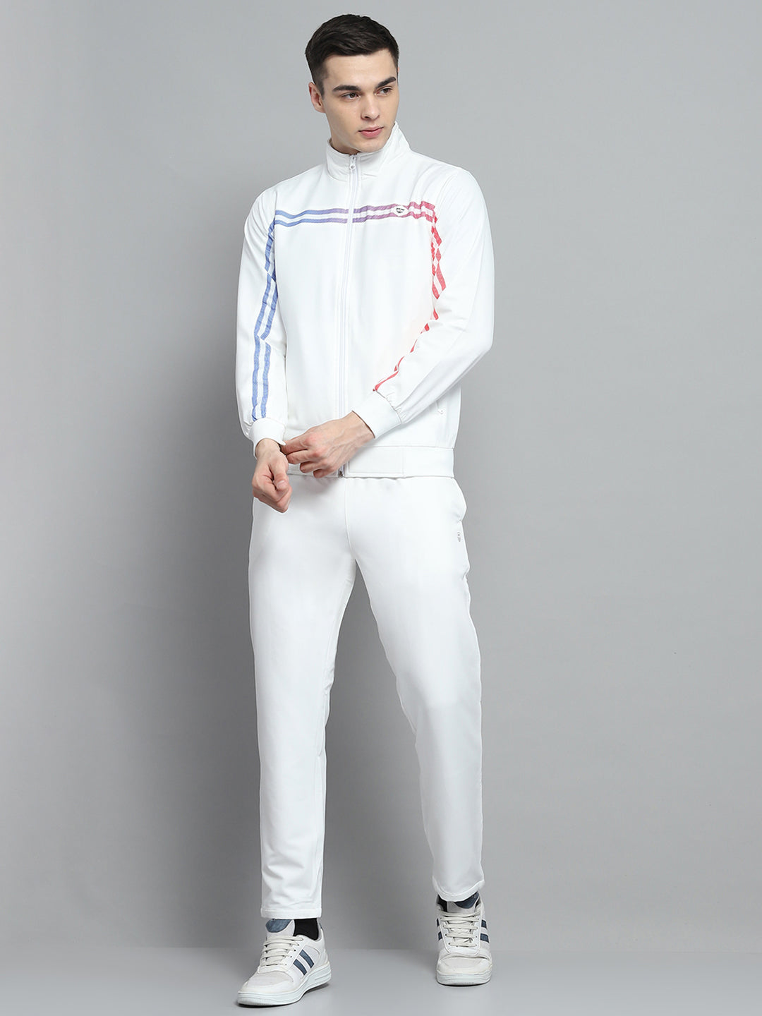 Men White Solid Mock Neck Full Sleeve Winter Tracksuit