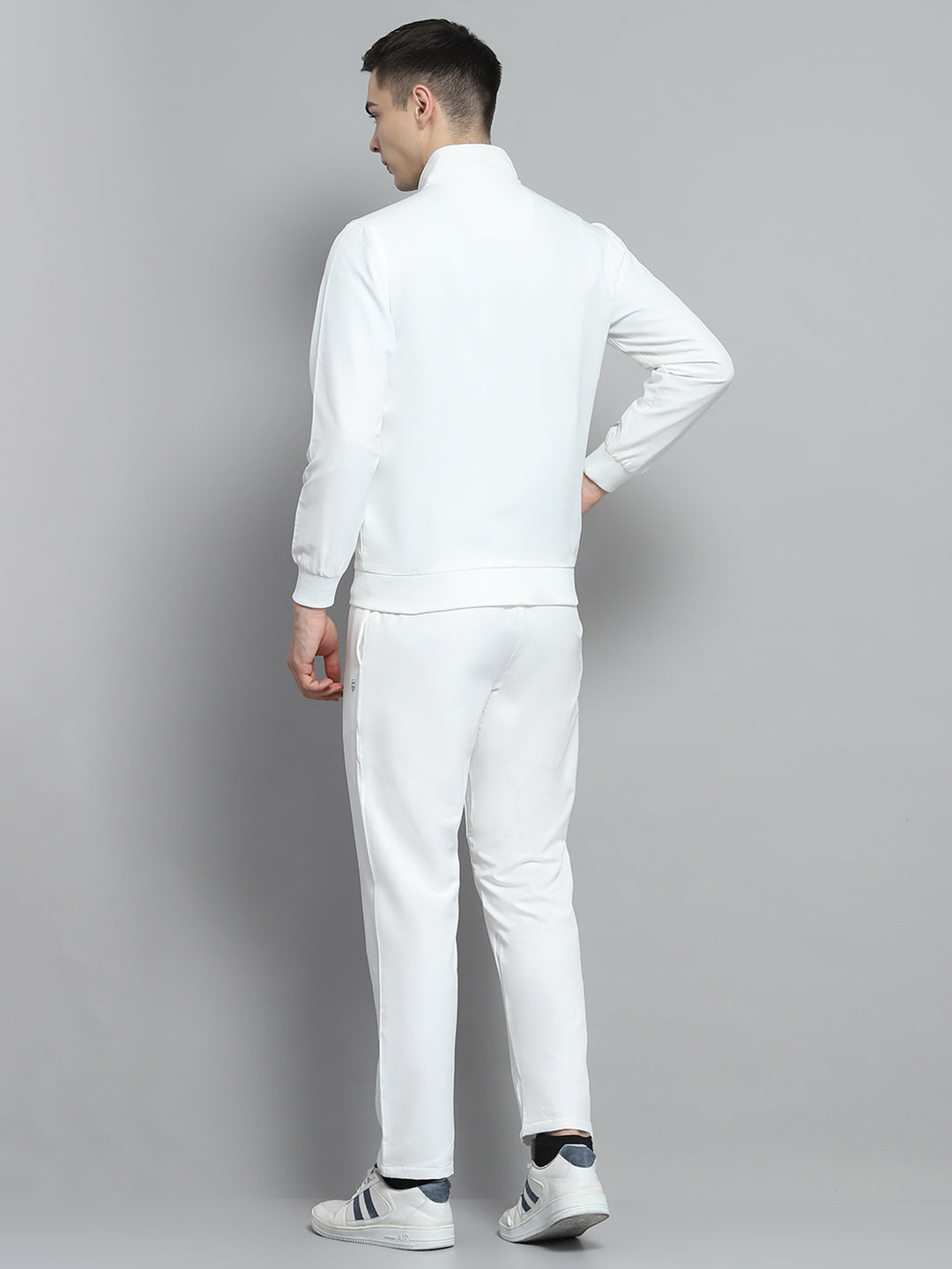 Men White Solid Mock Neck Full Sleeve Winter Tracksuit