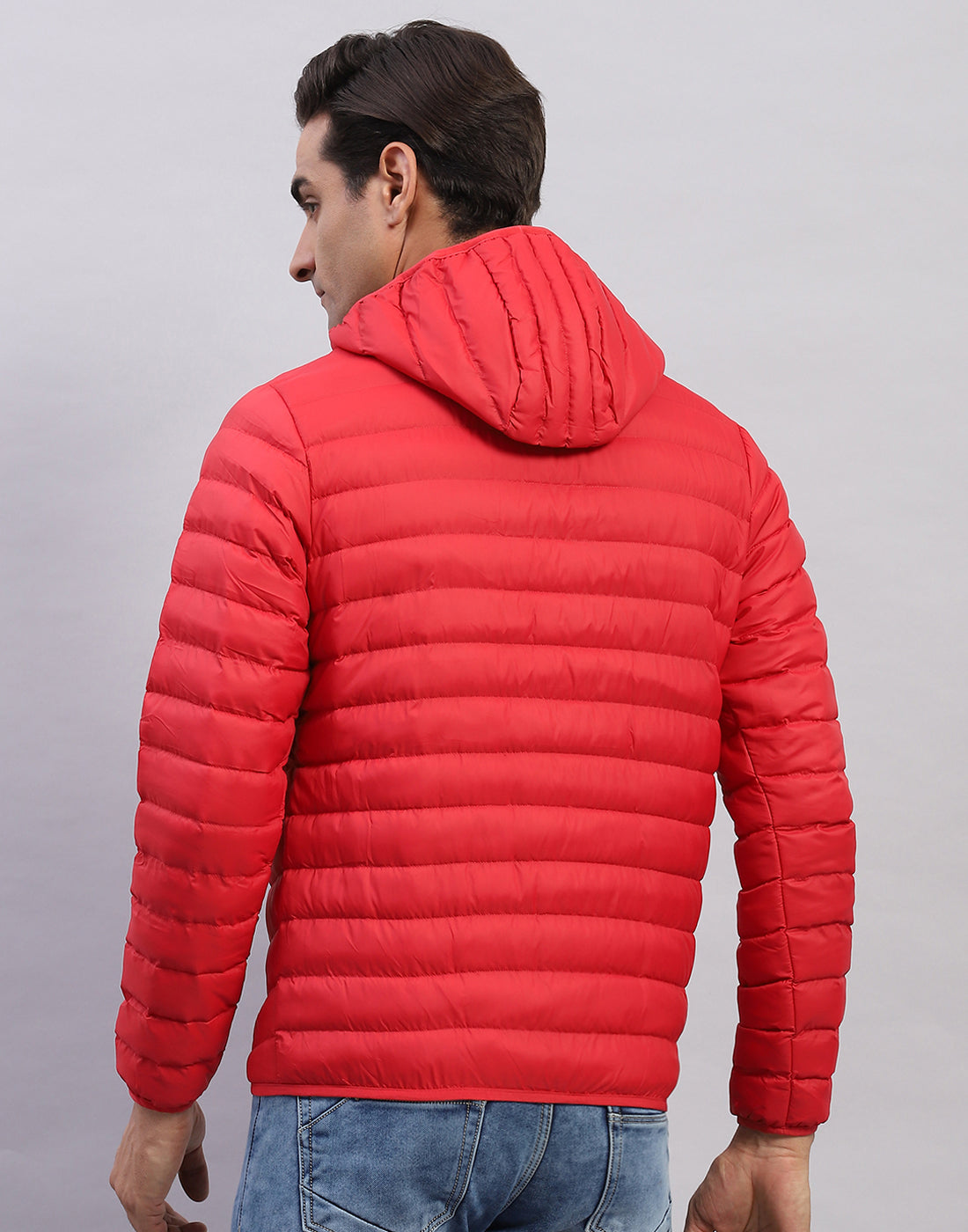 Men Red Solid Hooded Full Sleeve Jacket