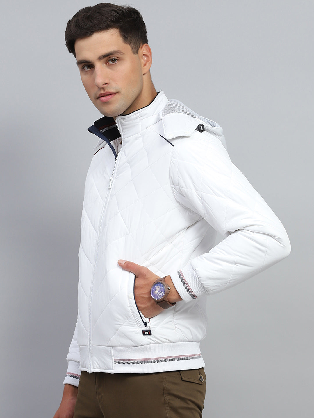 Men White Solid Hooded Full Sleeve Jacket