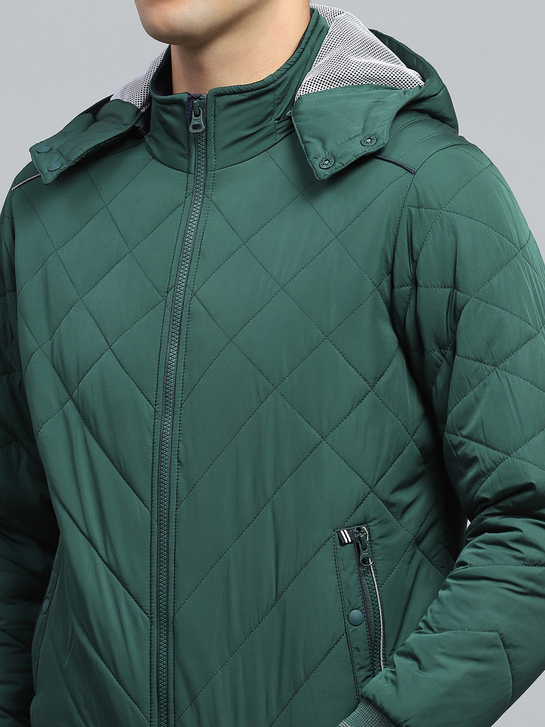 Men Green Solid Hooded Full Sleeve Jacket