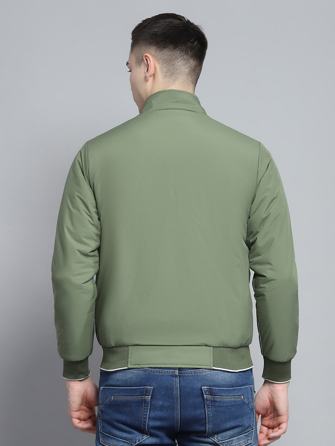 Men Green Solid Mock Neck Full Sleeve Jacket