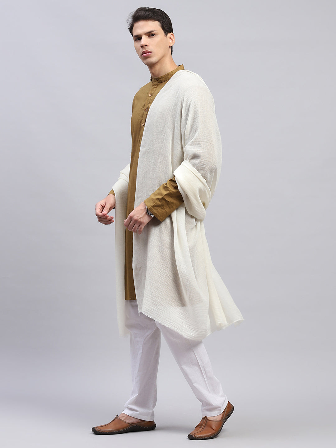 Men Cream Solid Lohi Shawl