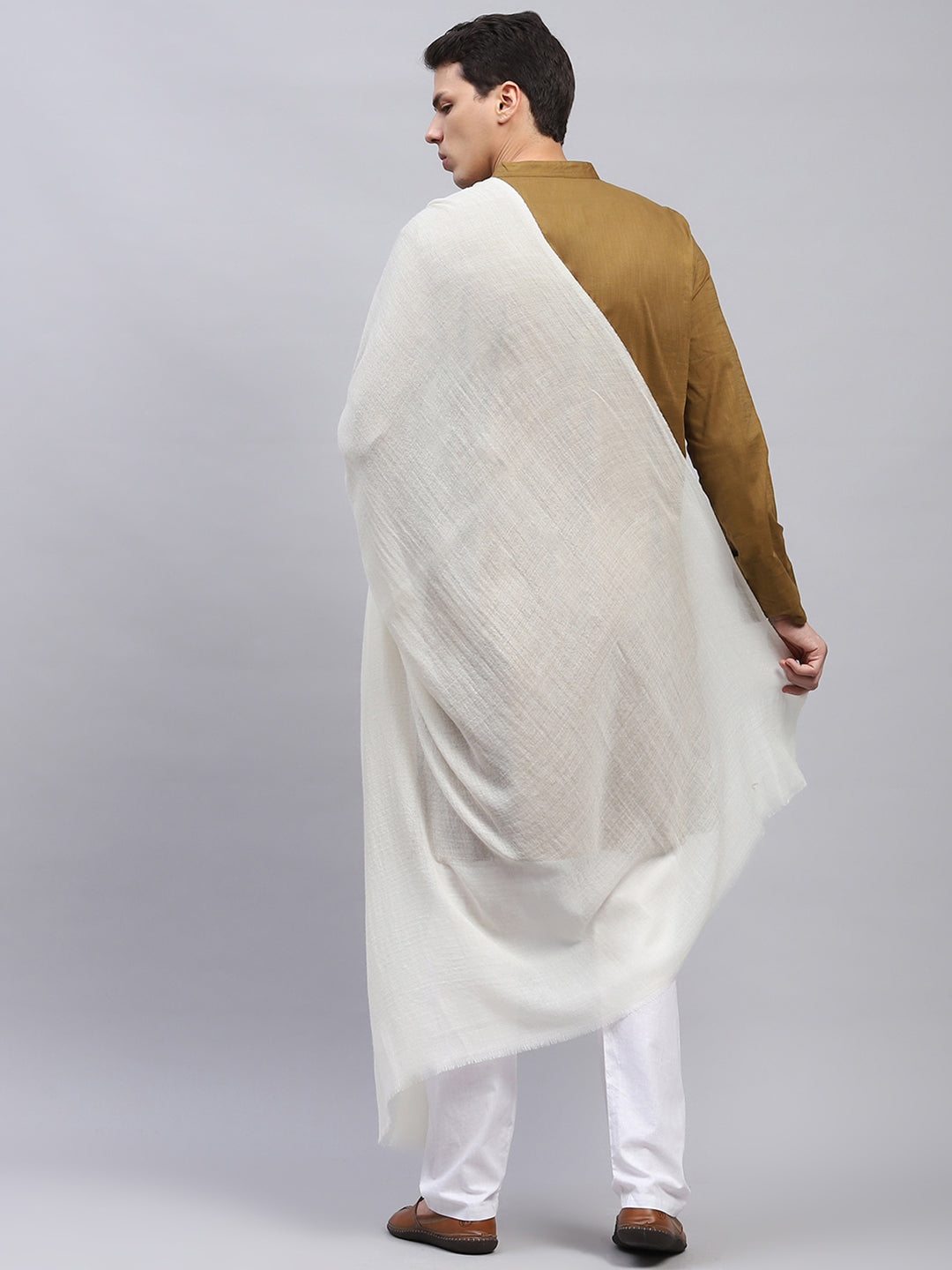 Men Cream Solid Lohi Shawl