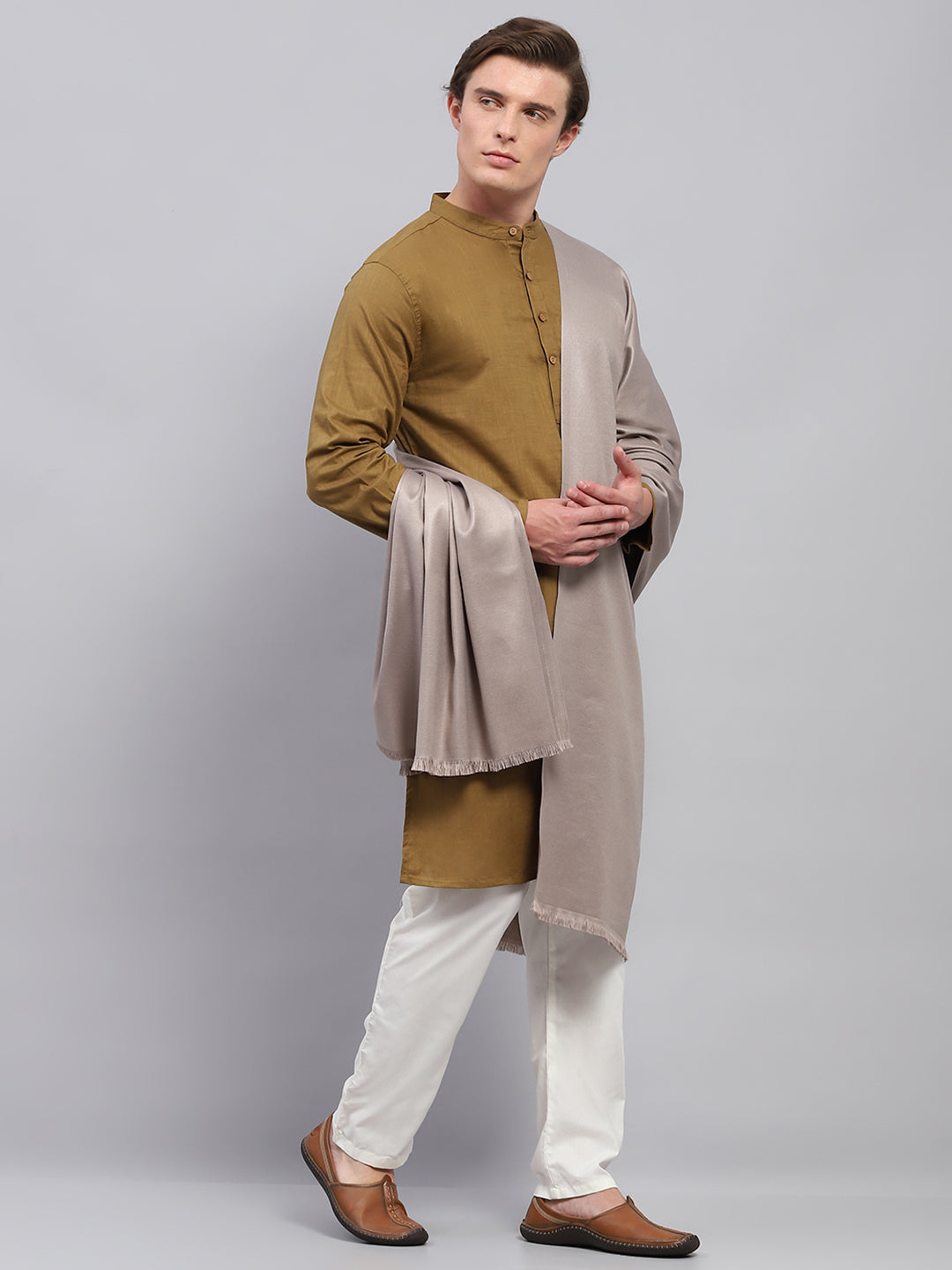 Men Grey Solid Lohi Shawl