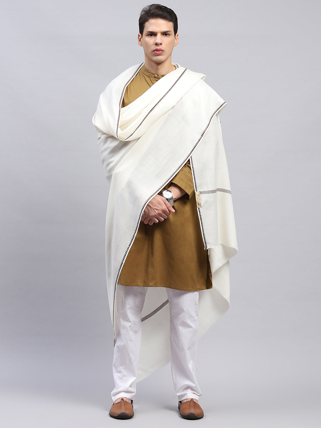 Men White Solid Lohi Shawl