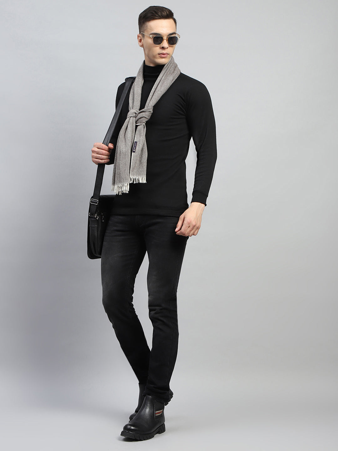 Men Grey Self Design Muffler