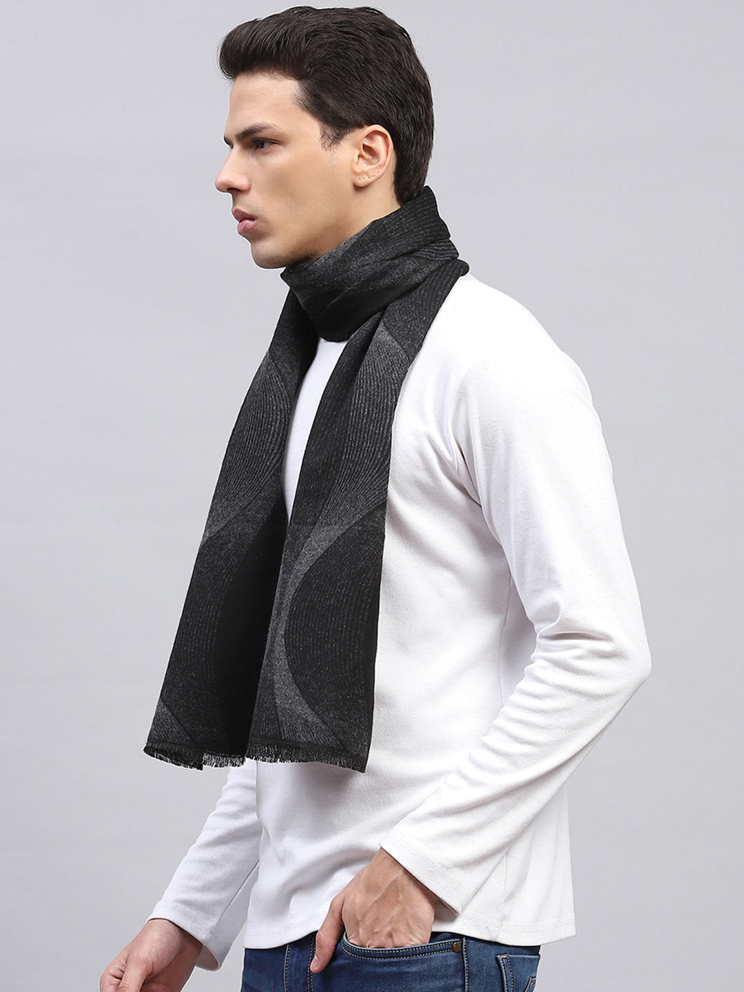 Men Grey Self Design Muffler