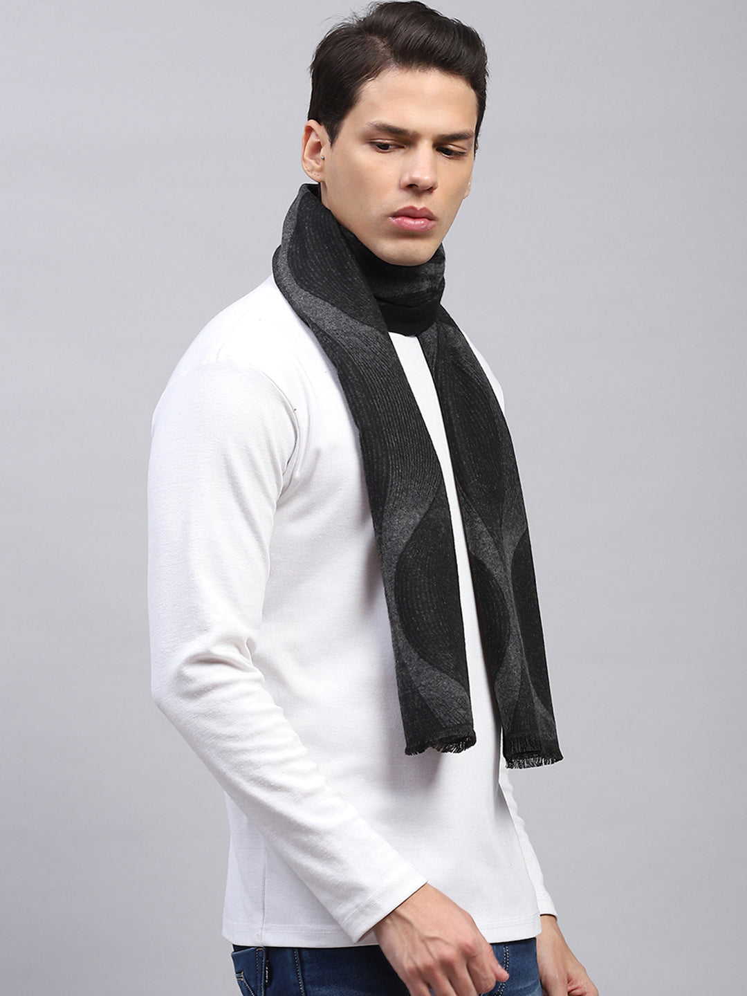 Men Grey Self Design Muffler