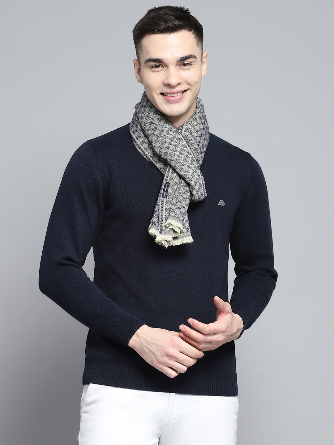 Men Grey Self Design Muffler