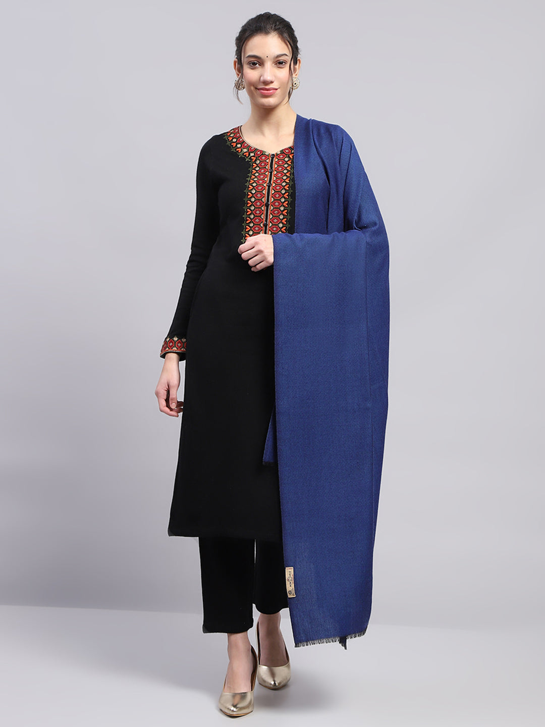 Women Blue Solid Reversible Shawl