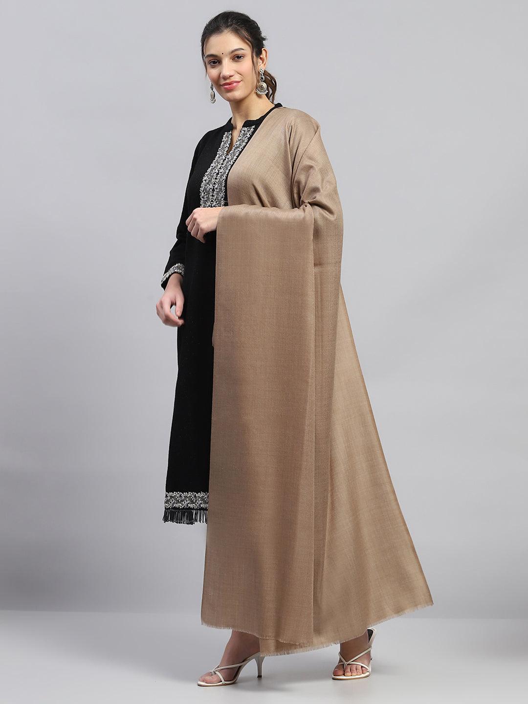 Women Beige Solid Reversible Shawl