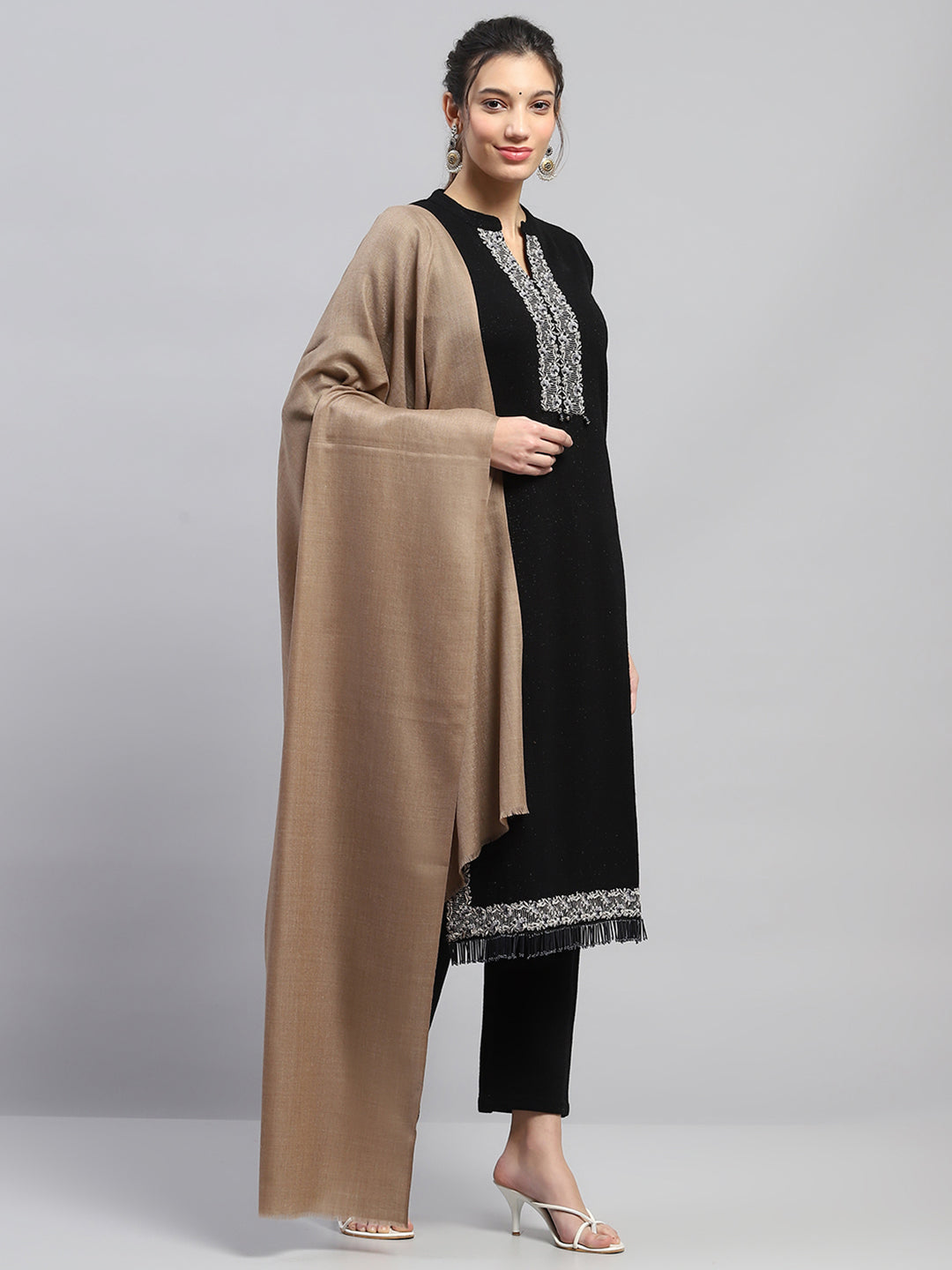 Women Beige Solid Reversible Shawl