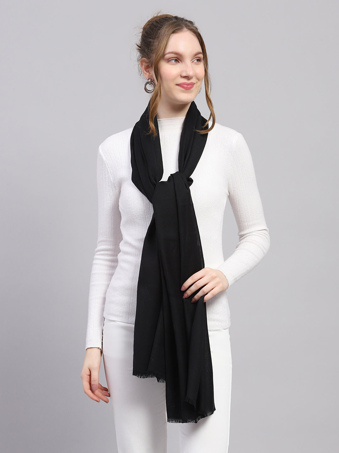 Women Black Solid Stole