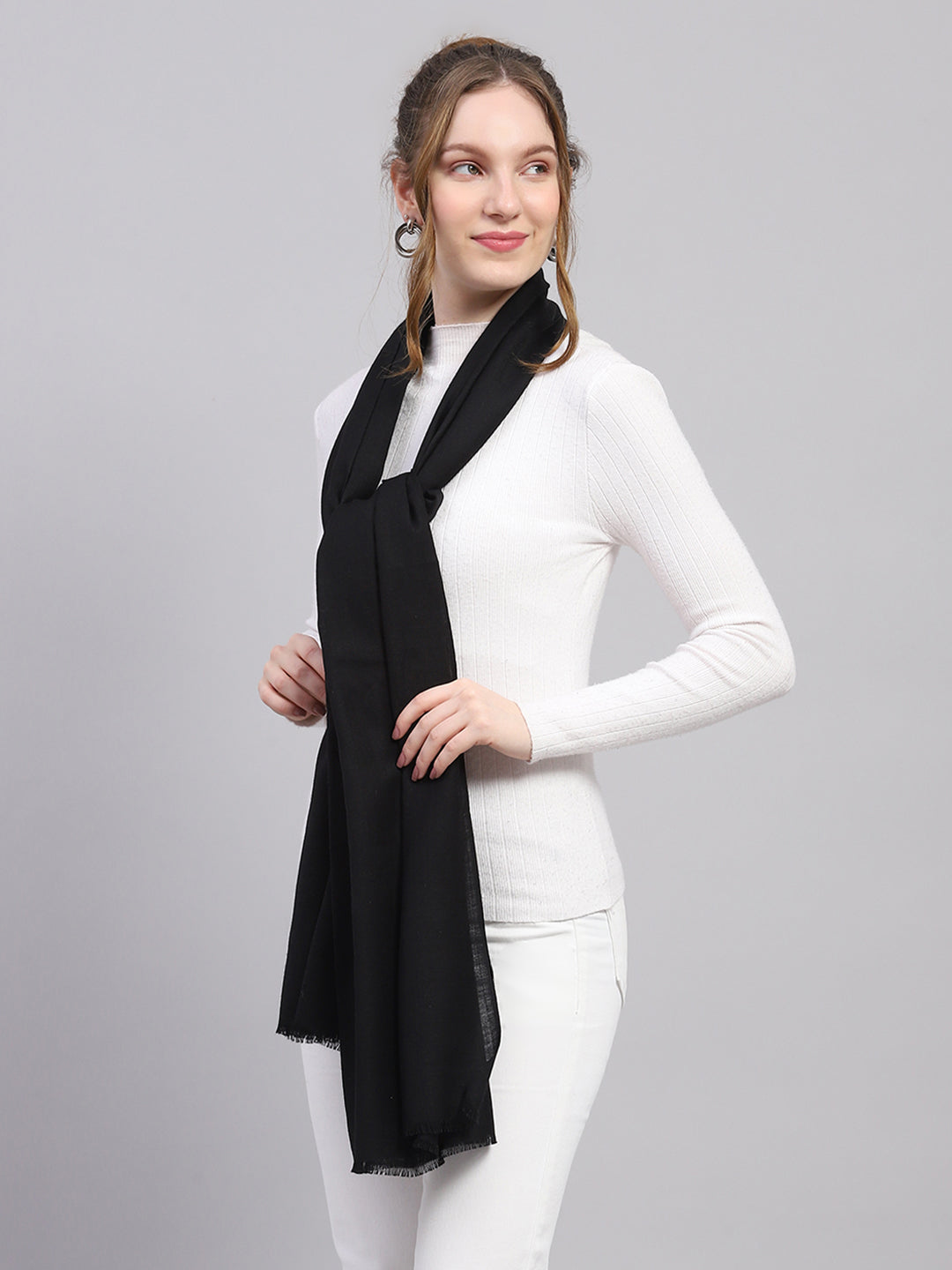 Women Black Solid Stole