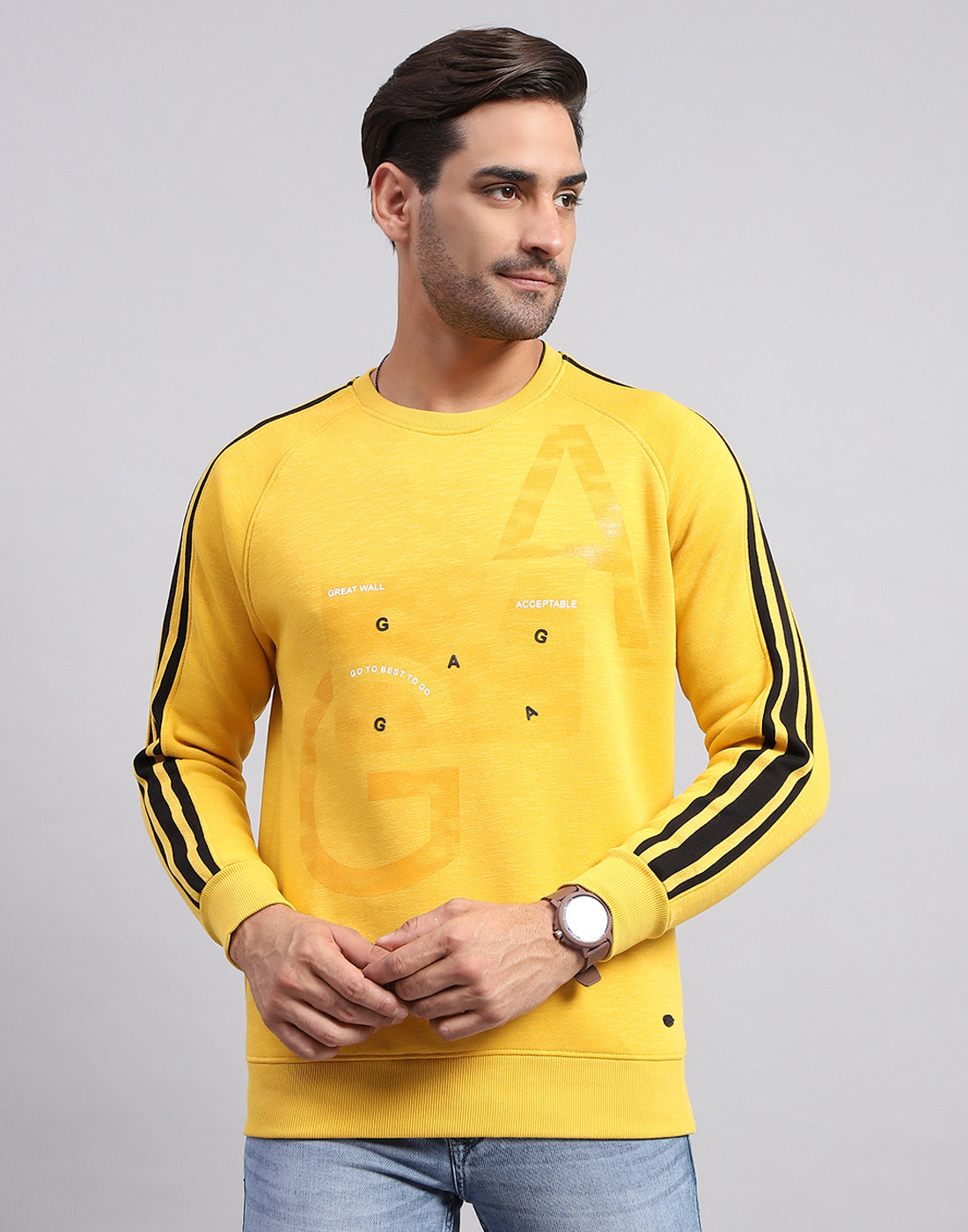 Men Yellow Solid Round Neck Half Sleeve Sweatshirt