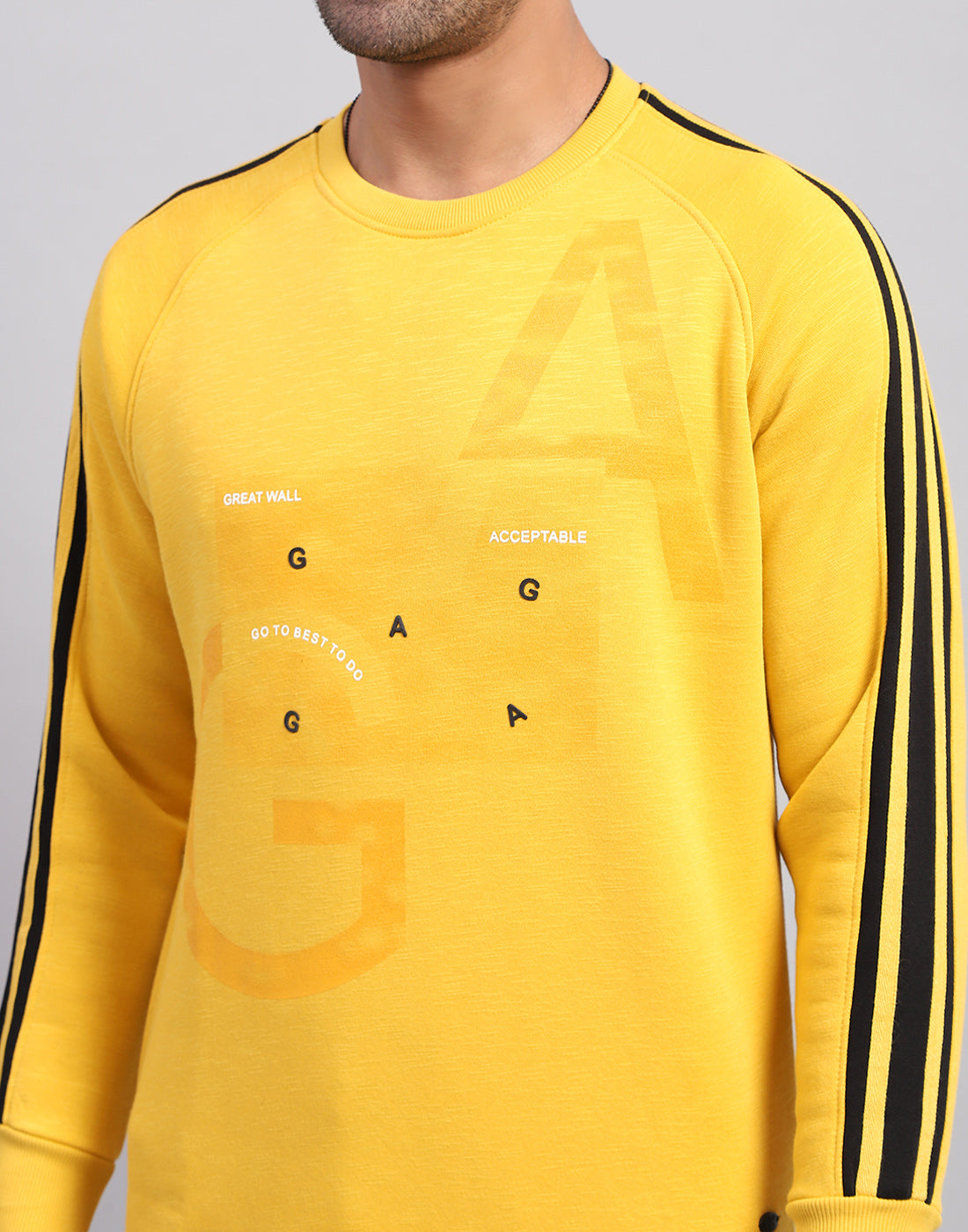 Men Yellow Solid Round Neck Half Sleeve Sweatshirt