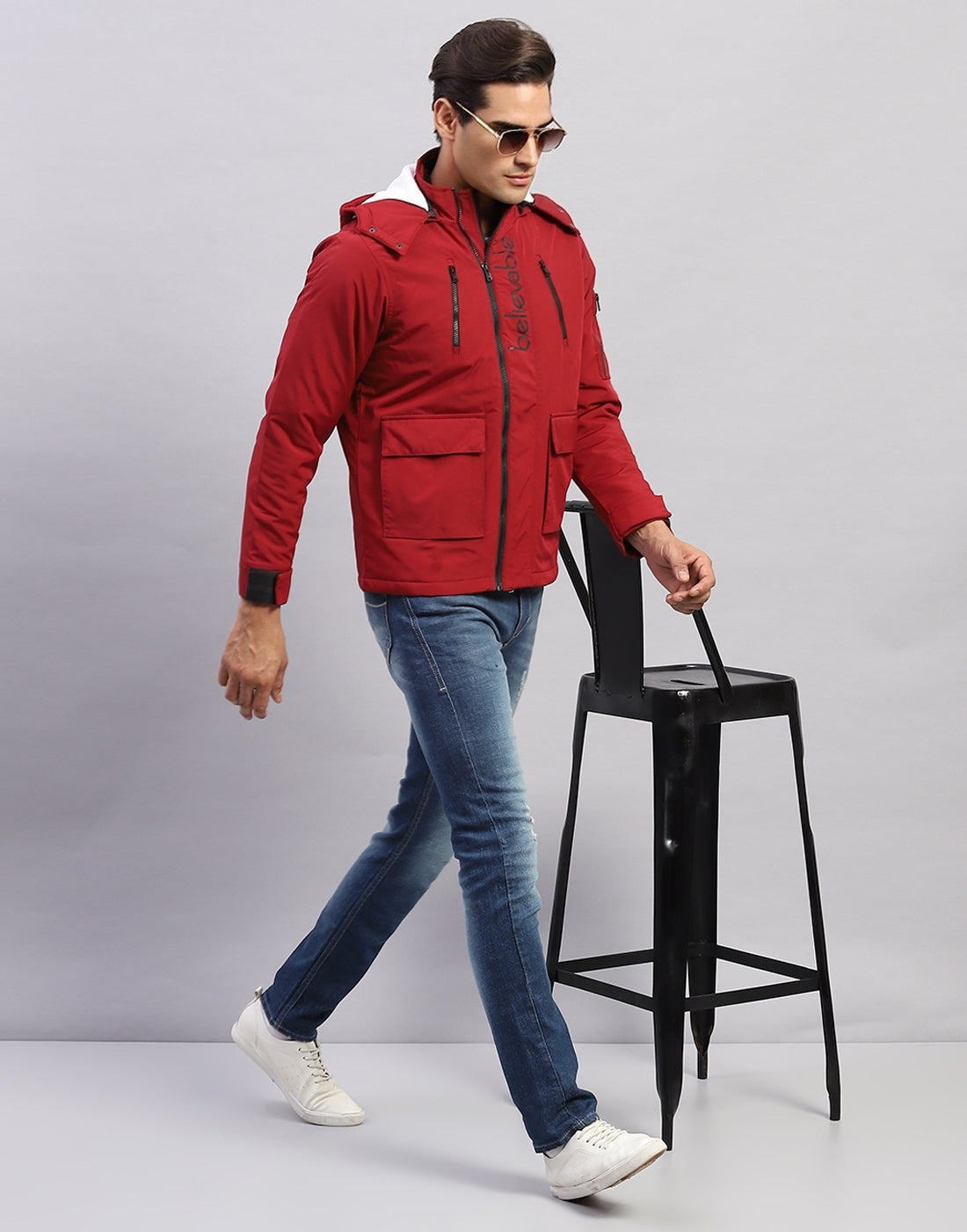 Men Red Solid Mock Neck Full Sleeve Sweatshirt