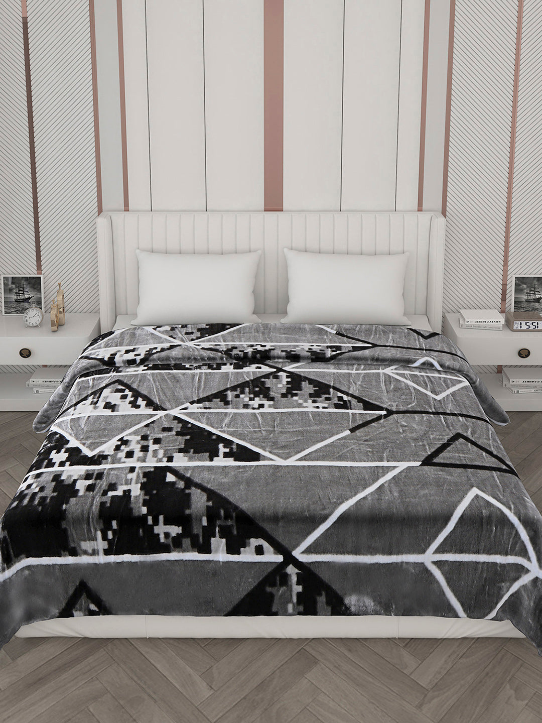 Printed Double Bed Blanket for Mild Winter -2 Ply