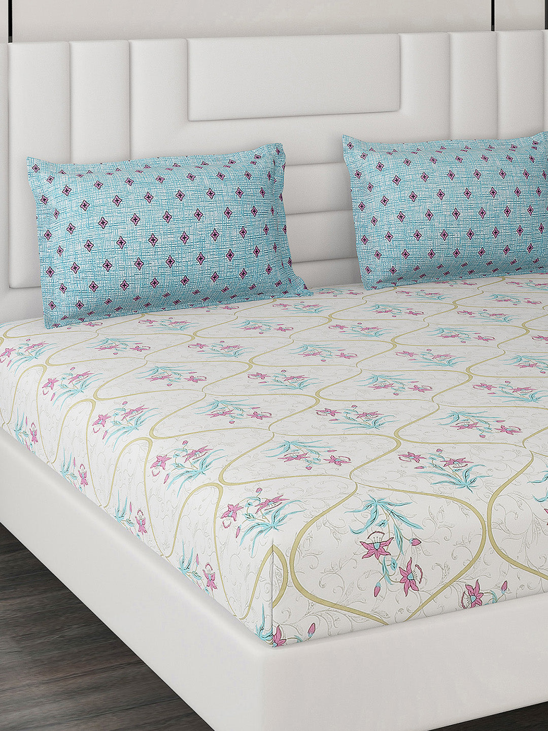 144 TC Cotton Double Bedsheet with 2 Pillow Covers